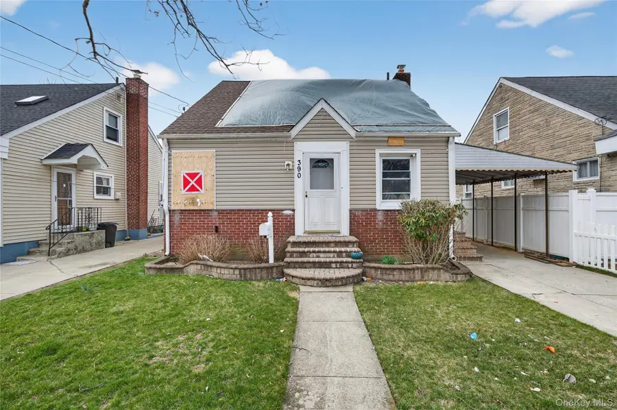 390 Locust Avenue, Uniondale, NY 11553 - #3