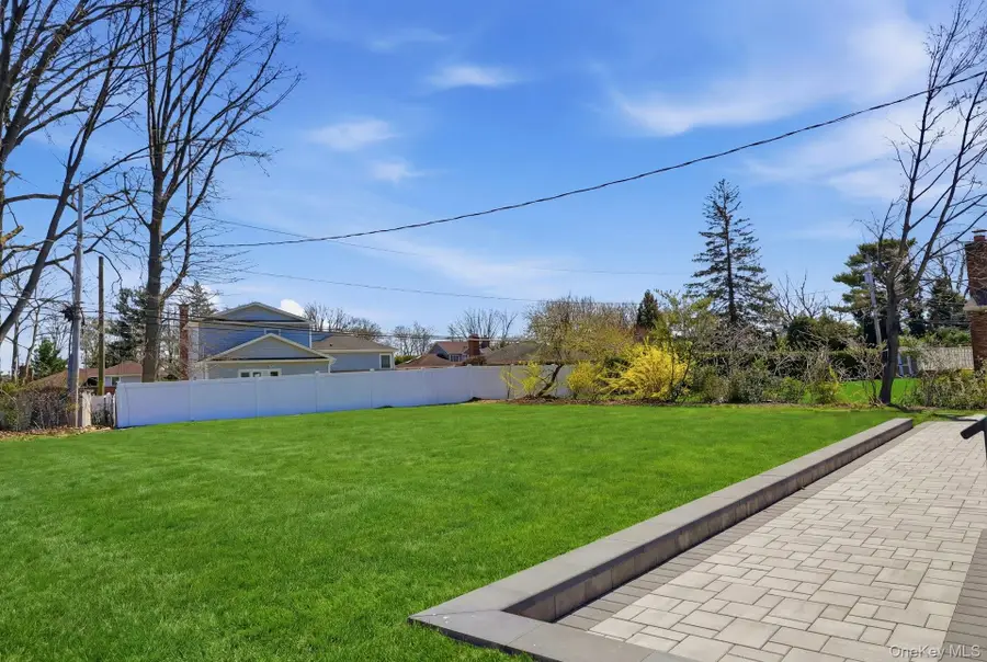 2040 Wellington Court, Westbury, NY 11590 - #3