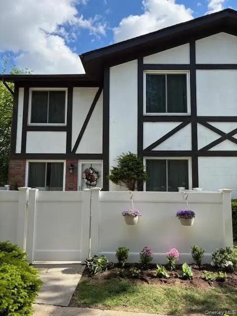 273 Birchwood Road #273, Medford, NY 11763