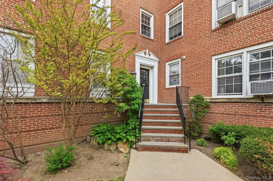 230 Central Avenue #1F, Lawrence, NY 11559 - #2