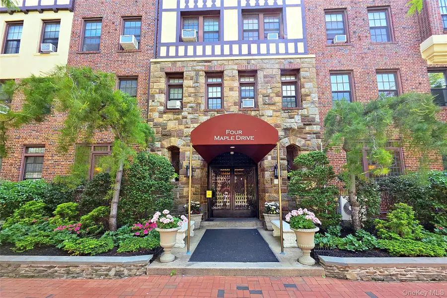 4 Maple Drive #1D, Great Neck, NY 11021 - #2