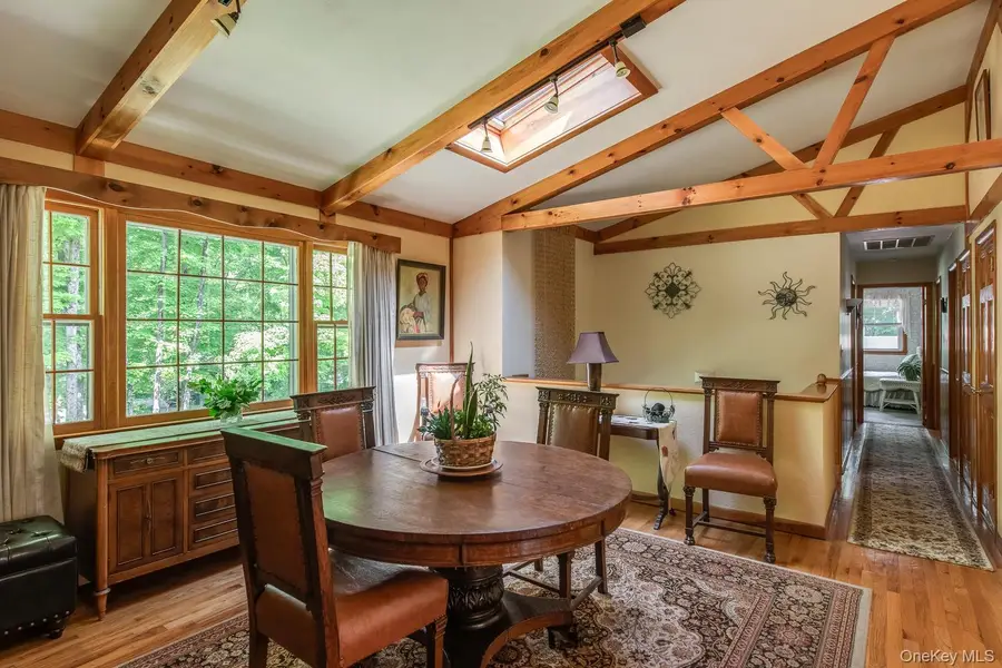 956 Pumpkin Lane, Clinton Corners, NY 12514 - #2