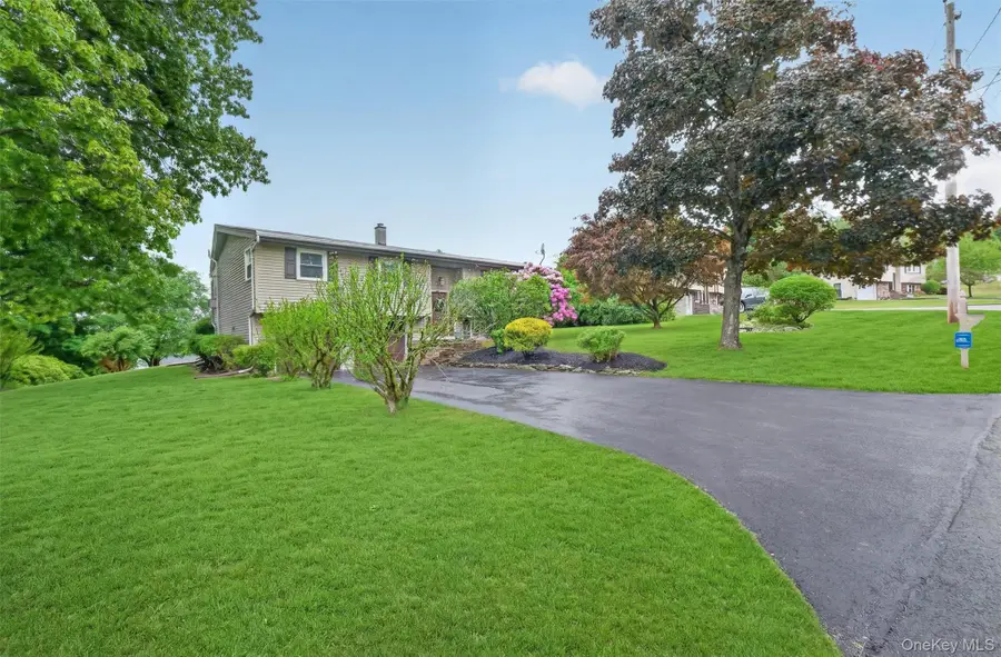 1 Rockledge Road, Poughkeepsie, NY 12601 - #2