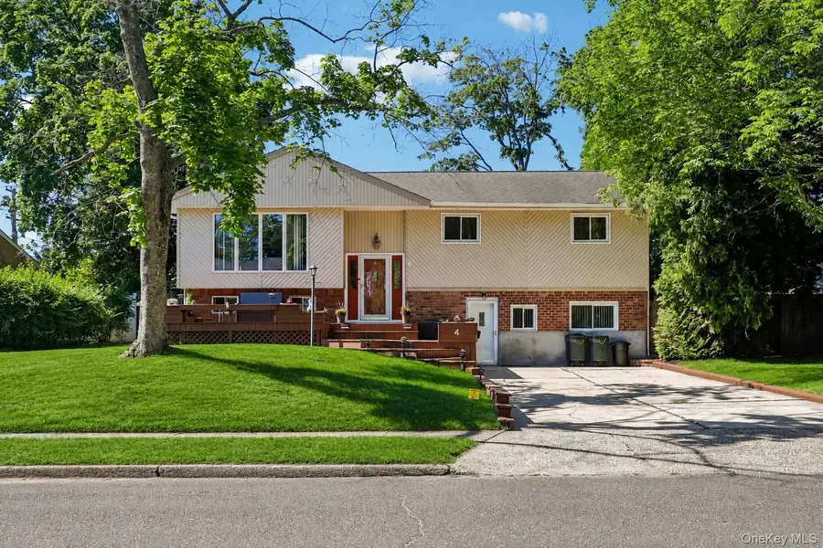 4 Sherbrooke Drive, Smithtown, NY 11787 - #2