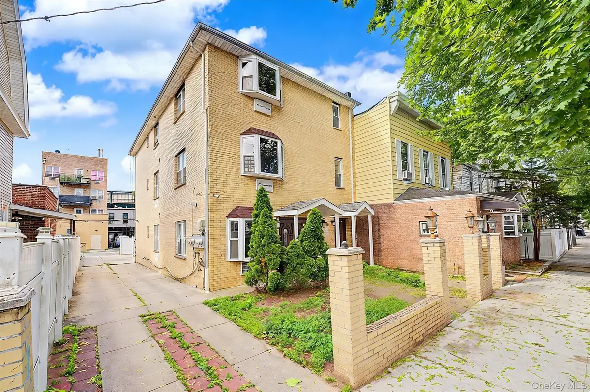 102-42 86th Road, Richmond Hill, NY 11418 - #1