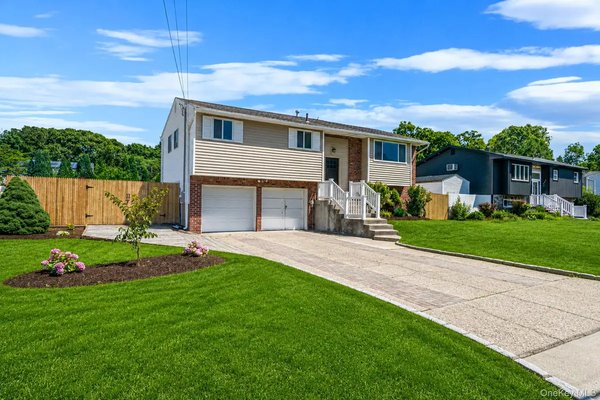 7 Berkeley Avenue, Selden, NY 11784 - #1