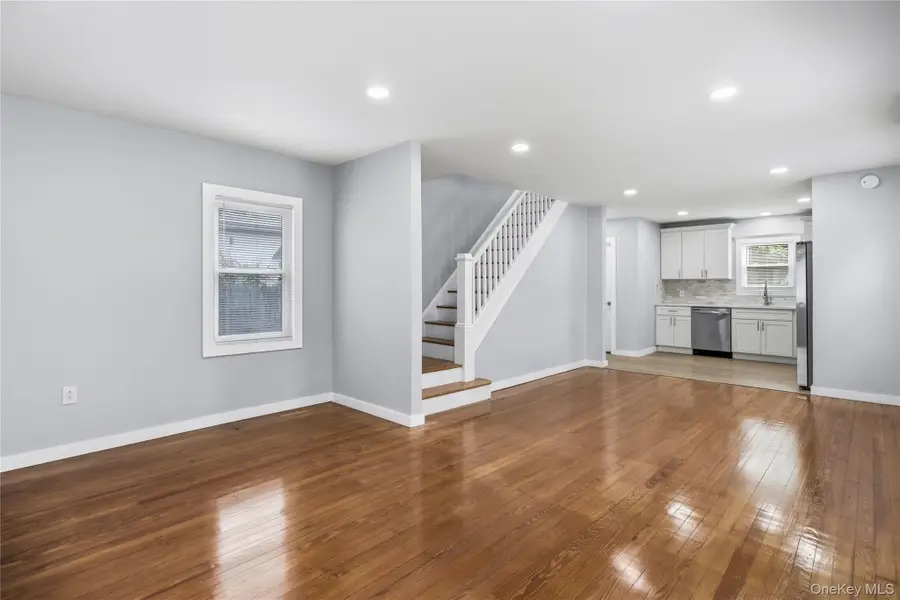 890 Kings Parkway, Baldwin, NY 11510 - #3