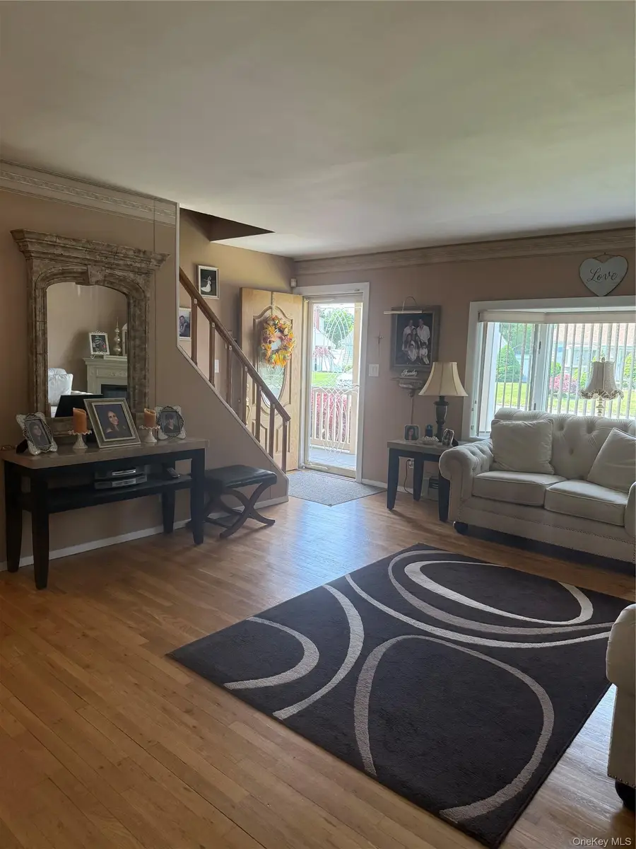 52 Kime Avenue, North Babylon, NY 11703 - #3