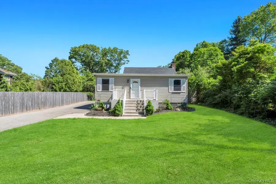 18 Richmond Hill Road, Sound Beach, NY 11789 - #2