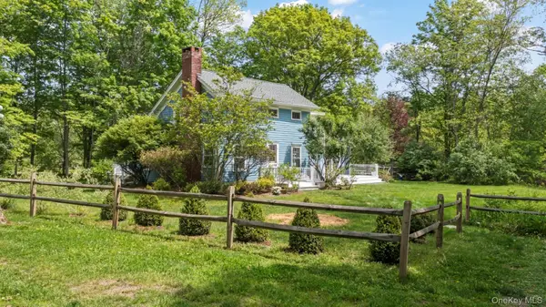 74 Willow Brook Road, Clinton Corners, NY 12514