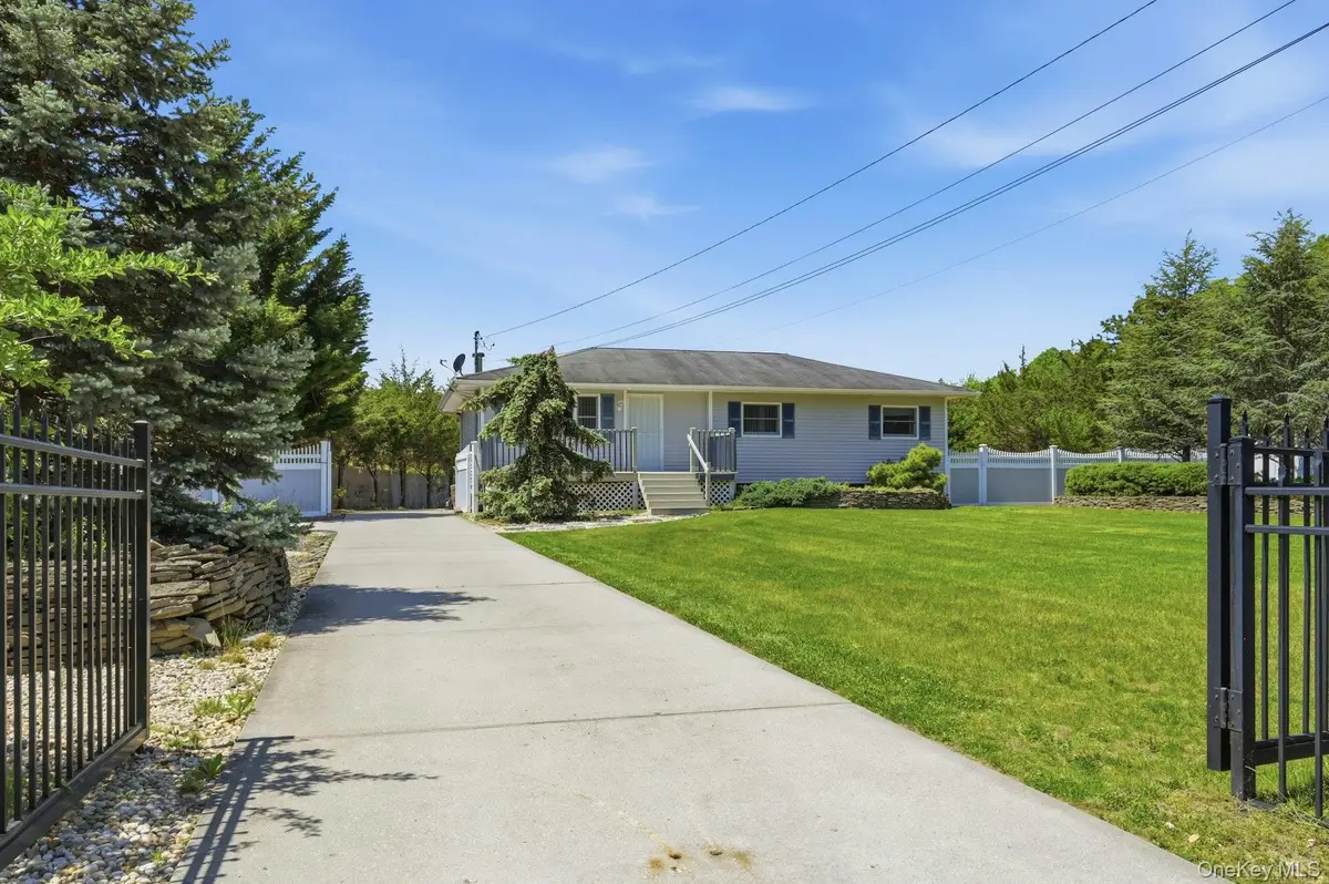 1072 Connetquot Avenue, Central Islip, NY 11722 - #1