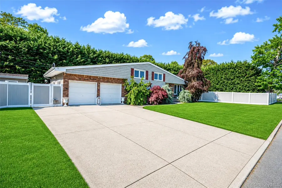 73 Danbury Street, Bay Shore, NY 11706 - #3