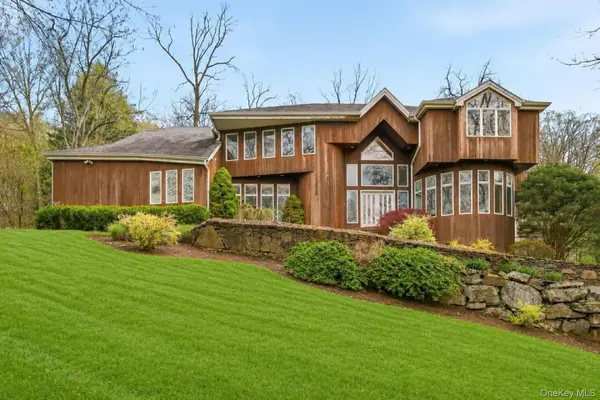 22 Random Farms Circle, Chappaqua, NY 10514