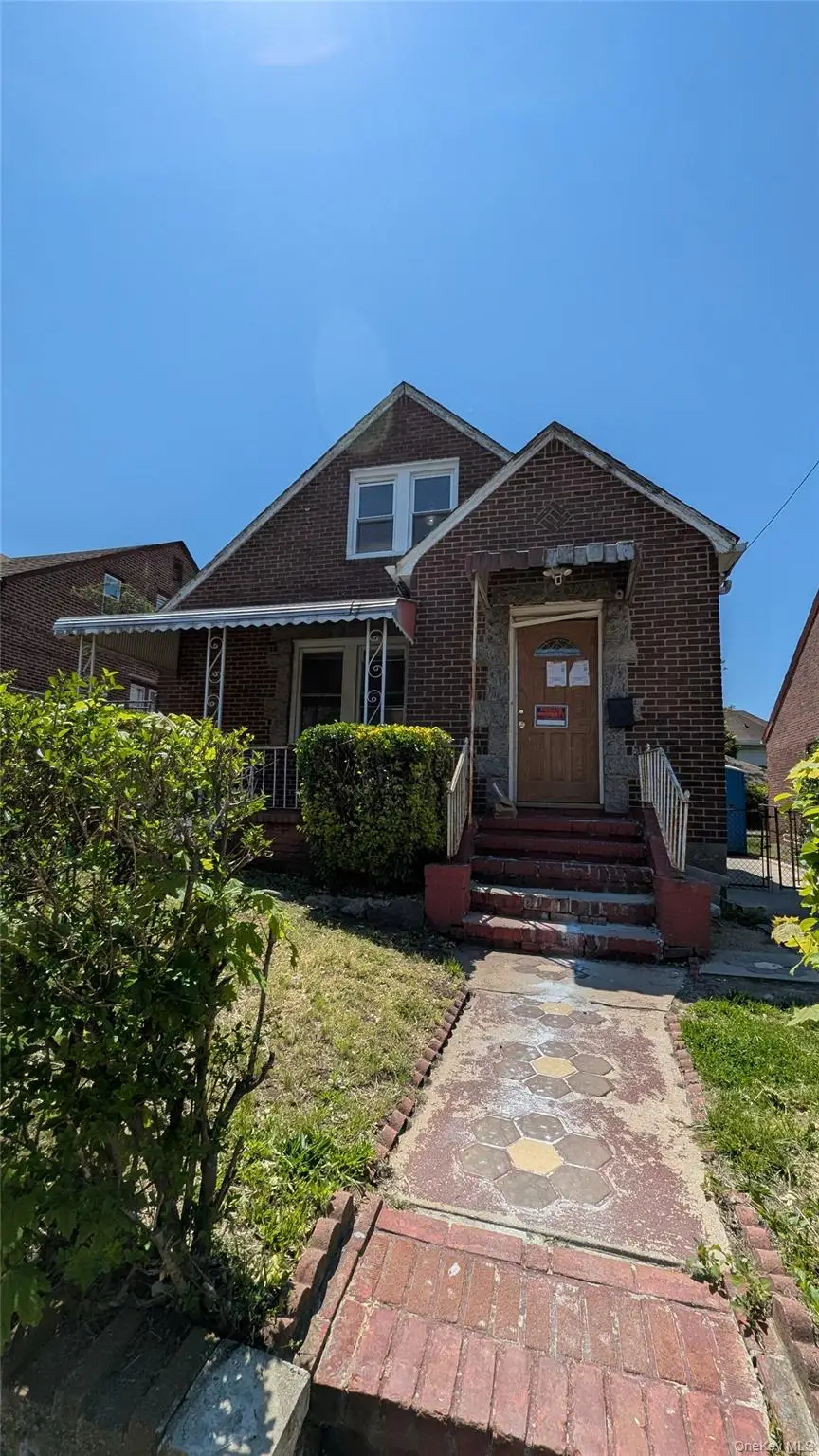 18910 114th Drive, Saint Albans, NY 11412 - #1