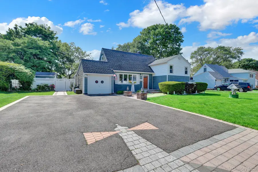 1456 Peters Boulevard, Bay Shore, NY 11706 - #2