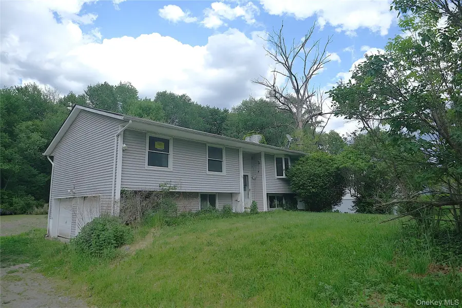 17 Roosevelt Road, Hyde Park, NY 12538 - #2