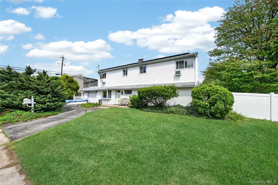 2 Dawn Lane, Hicksville, NY 11801 - #2