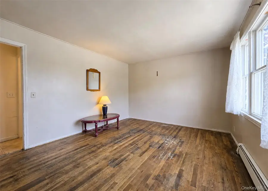 23 Robbins Avenue, Islip, NY 11751 - #2