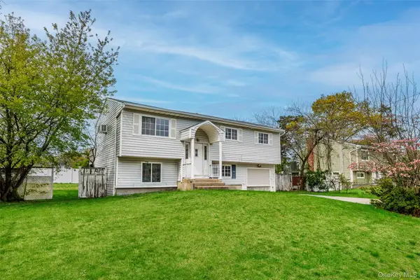 19 Liberty Avenue, Selden, NY 11784