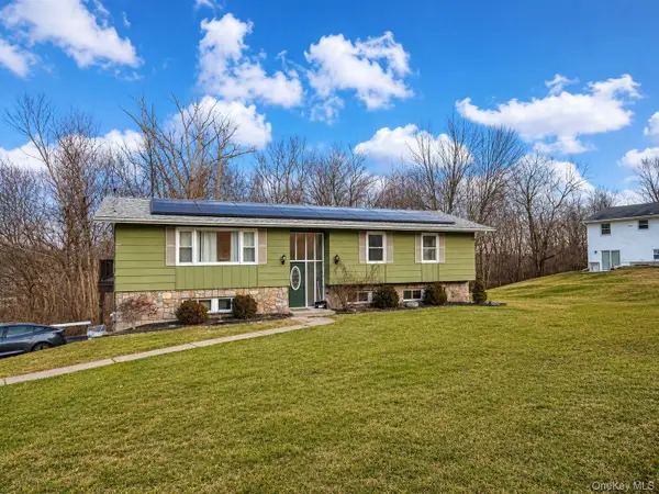 47 Mountain View Drive, Pleasant Valley, NY 12569