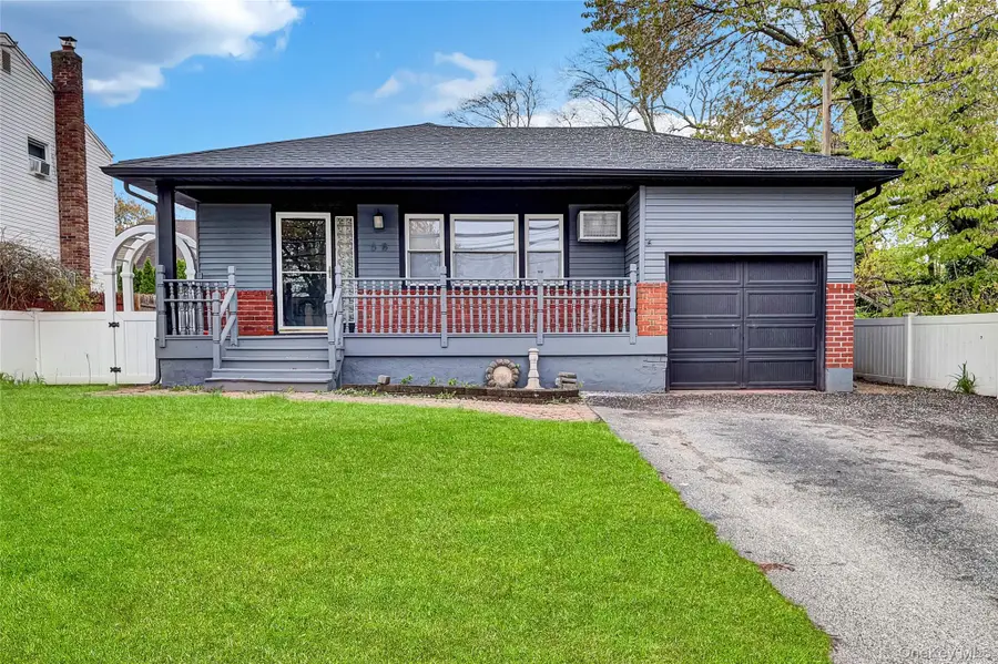 66 Phelps Lane, North Babylon, NY 11703 - #3