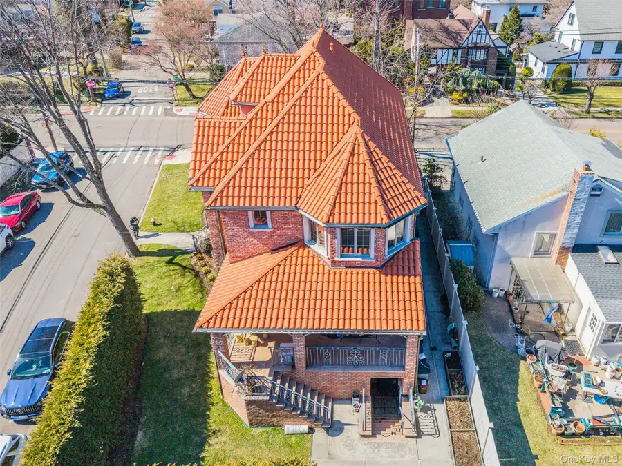 160-03 Cryders Lane, Whitestone, NY 11357 - #2