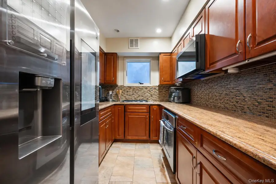 Address Withheld By Seller, Bronx, NY 10466 - #2