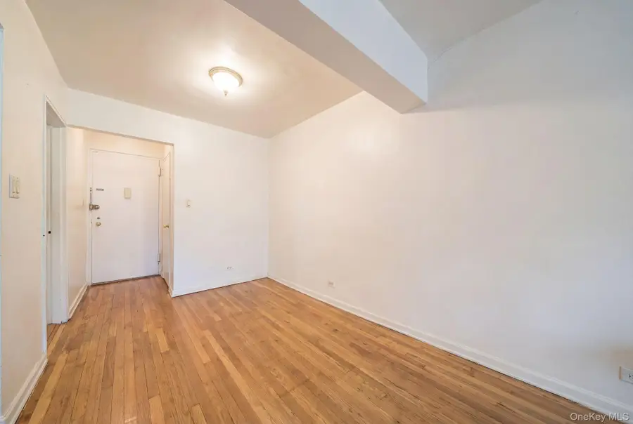 84-01 Main Street #618, Briarwood, NY 11435 - #2