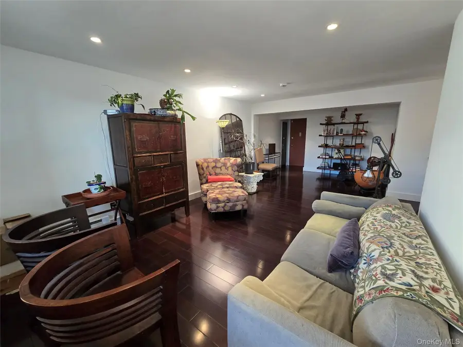 210 E Broadway #1H, Long Beach, NY 11561 - #3