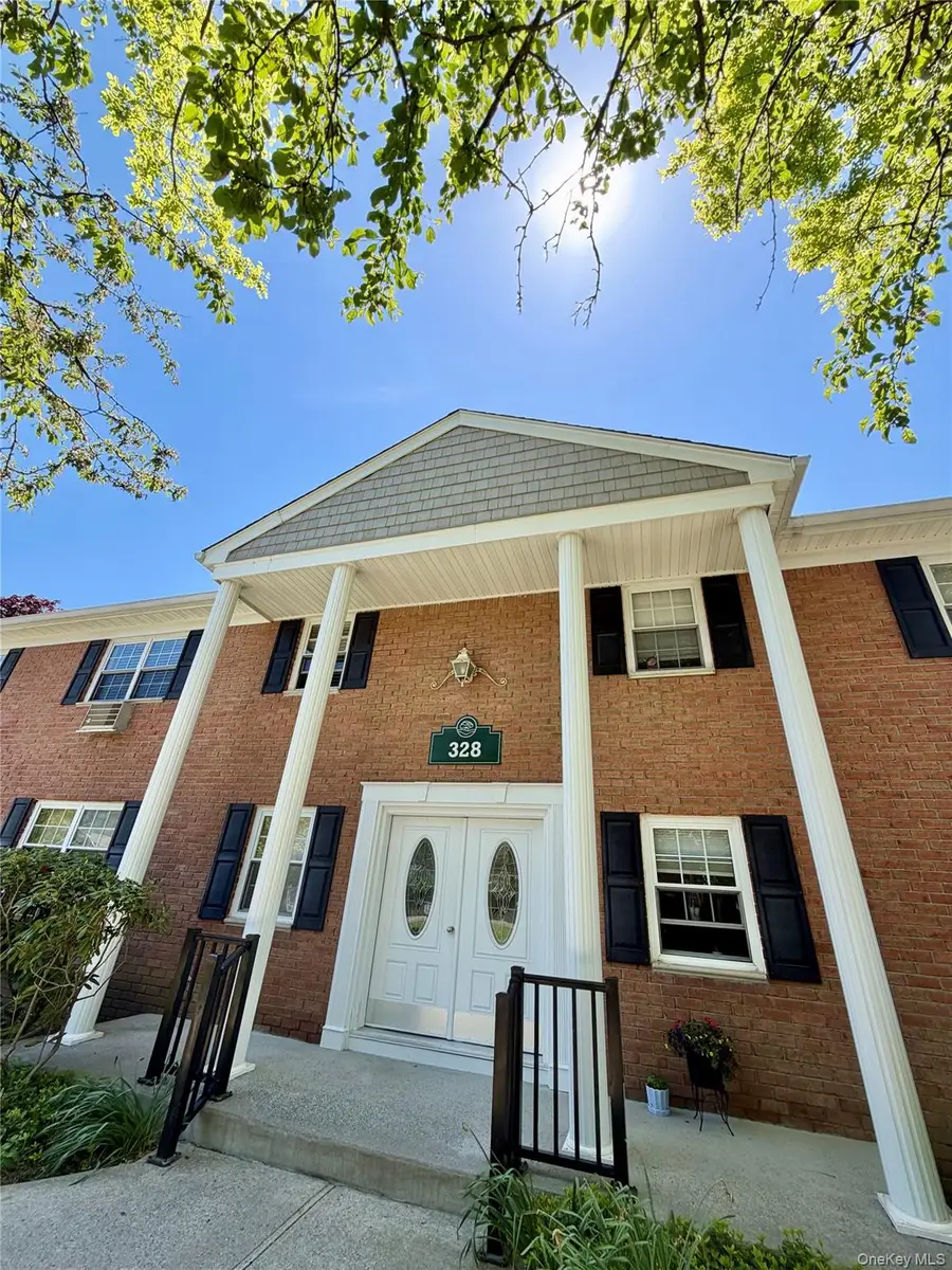 328 Lakeland Avenue #1A, Sayville, NY 11782 - #2