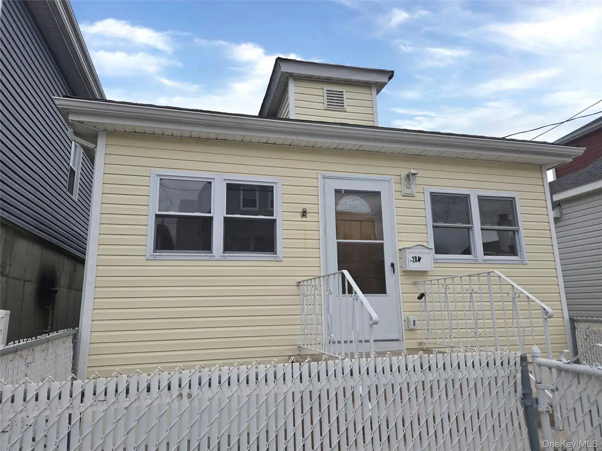 20 W 10th Road, Broad Channel, NY 11693 - #1