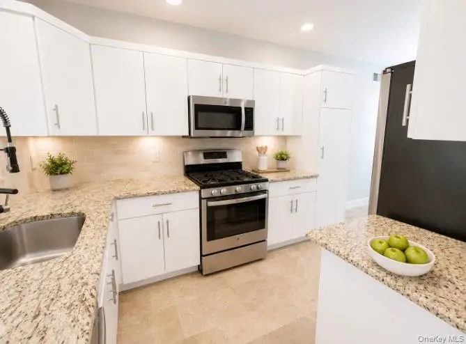 27 Snowdance Lane, Nesconset, NY 11767 - #2