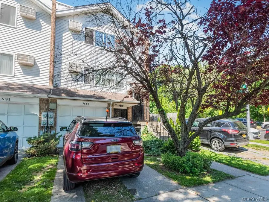 3683 Boller Avenue, Bronx, NY 10466 - #3