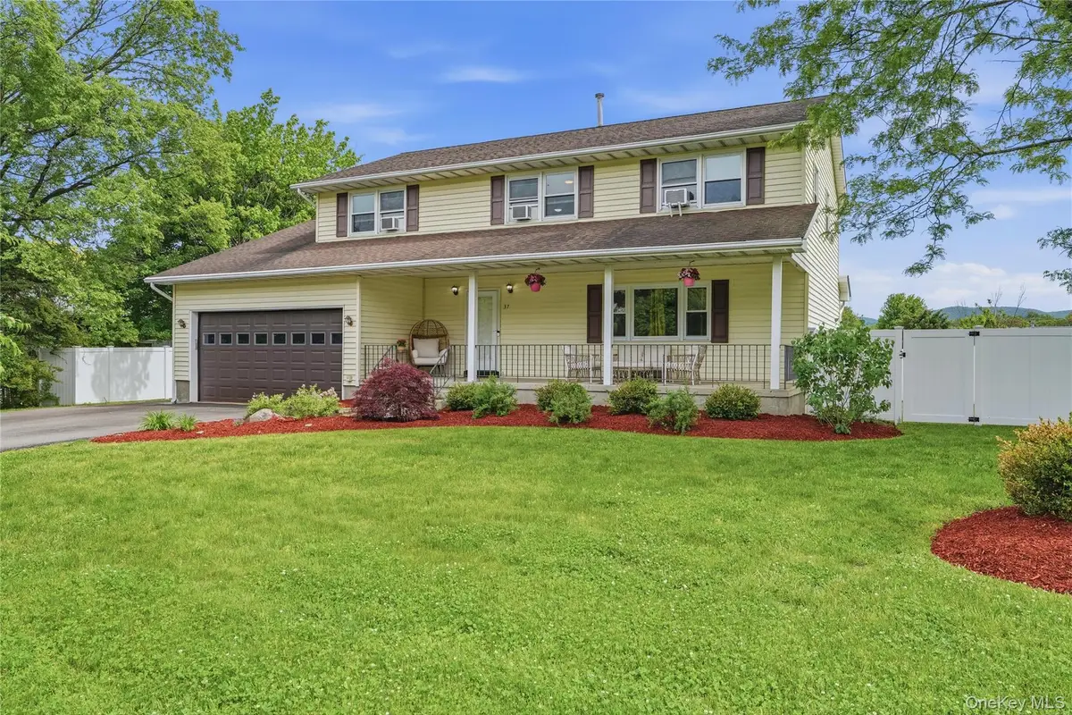 37 Guernsey Drive, New Windsor, NY 12553 - #1