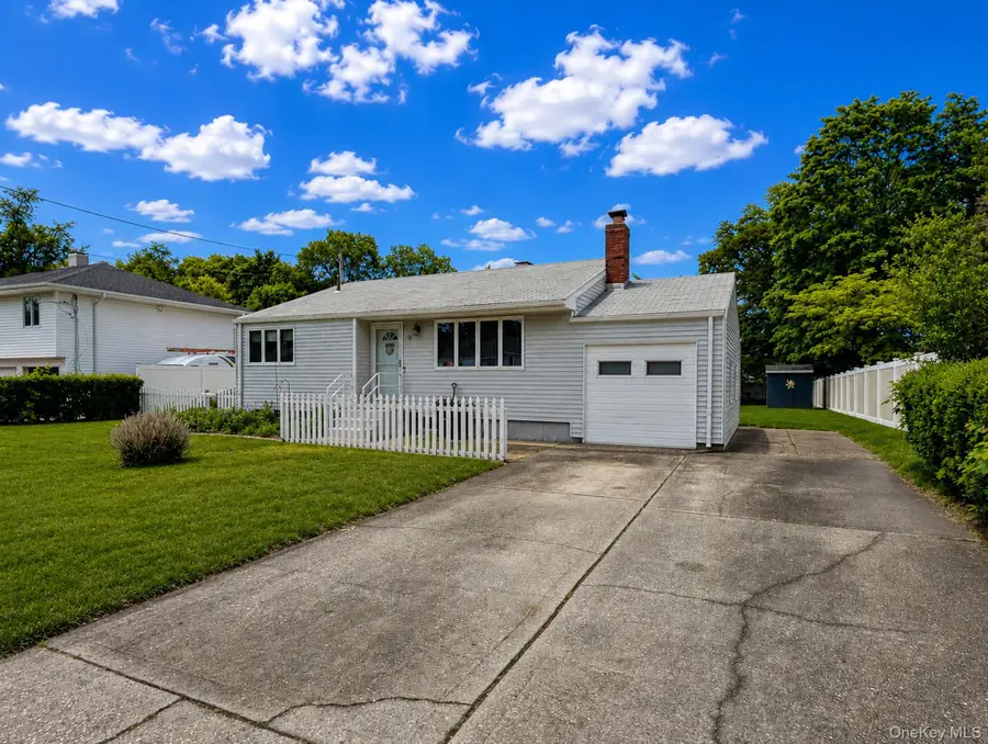 29 Sarah Drive, Lake Grove, NY 11755 - #2