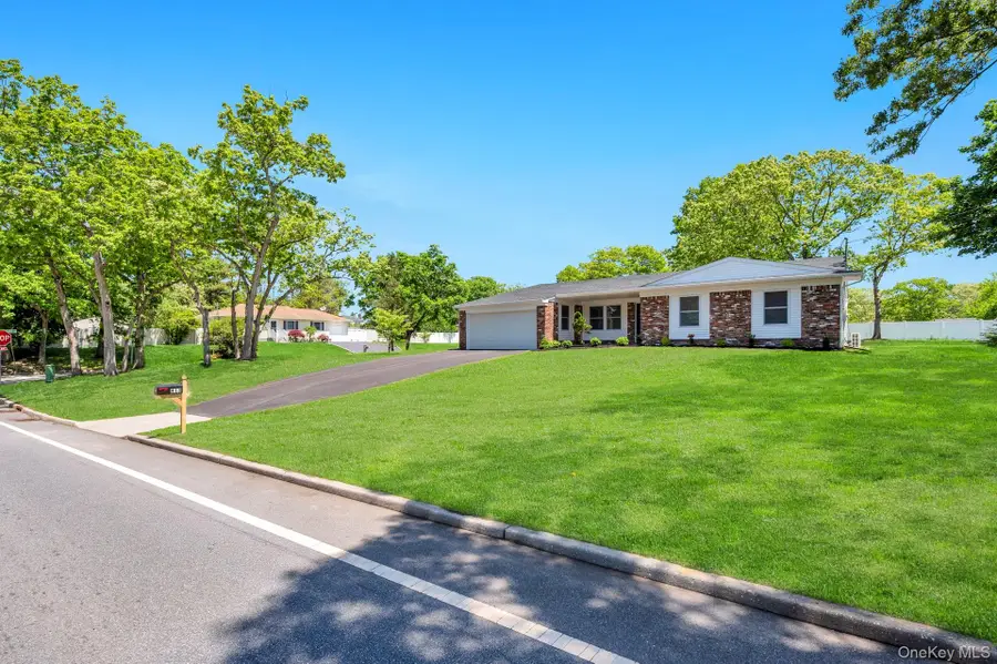 413 Bicycle Path, Port Jefferson Station, NY 11776 - #3