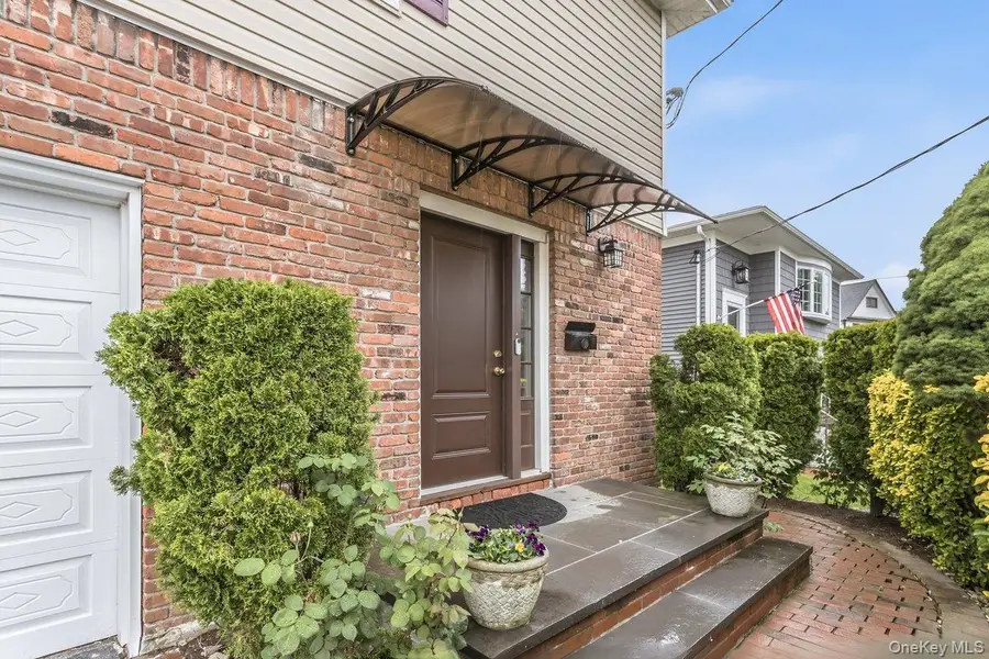 22 Wood Street, Lynbrook, NY 11563 - #3