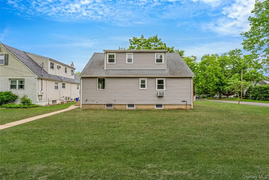 24 Russell Street, Amityville, NY 11701 - #3