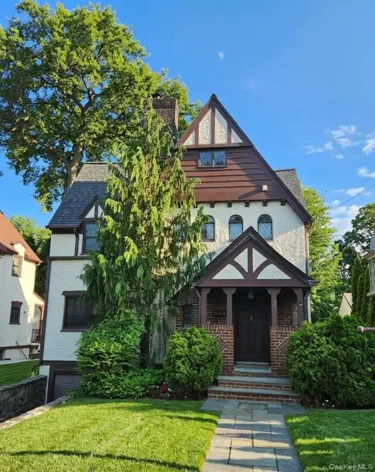 7 Huntwood Place, Mount Vernon, NY 10552 - #1