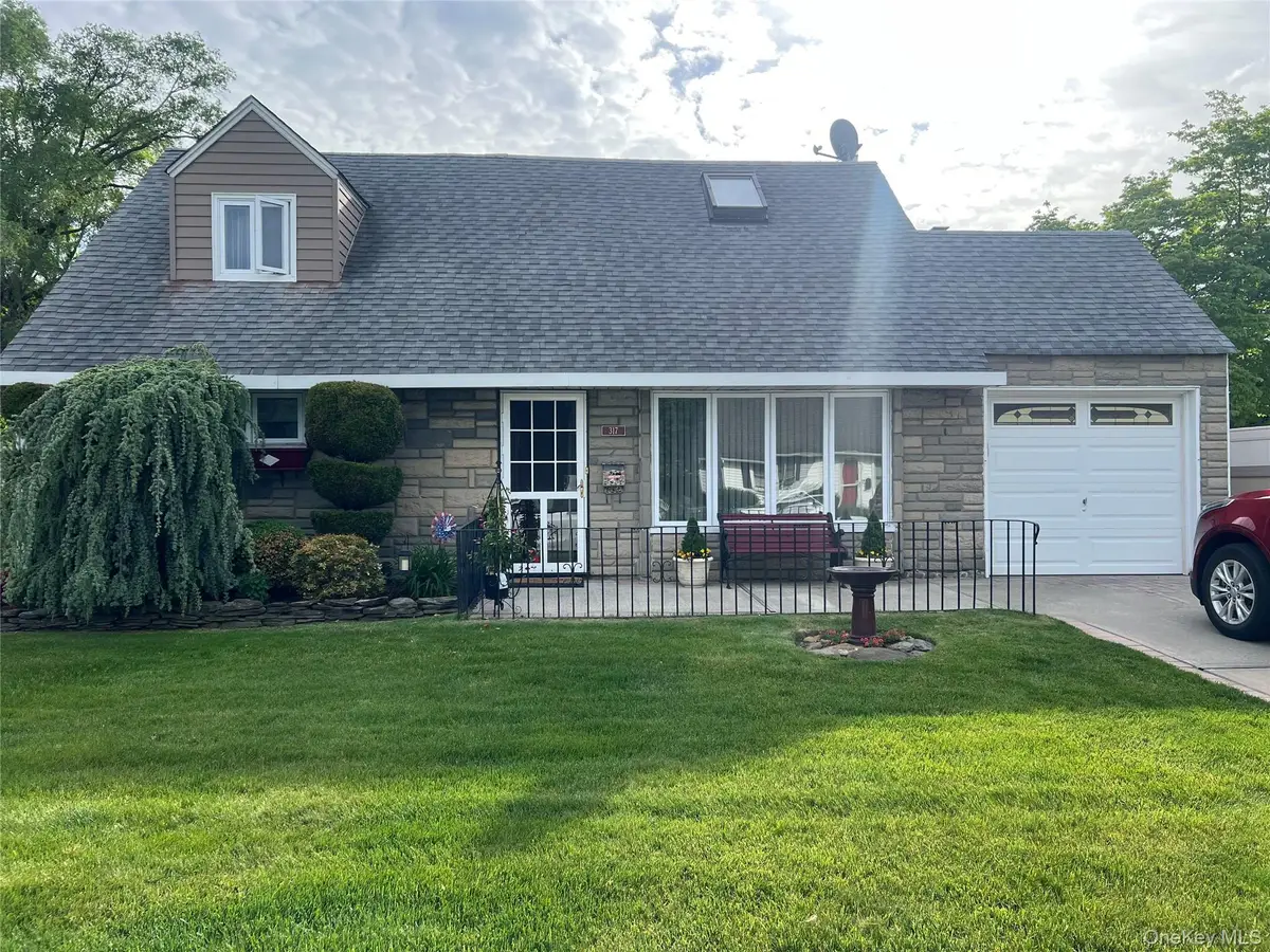 317 Herbert Place, Bethpage, NY 11714 - #1