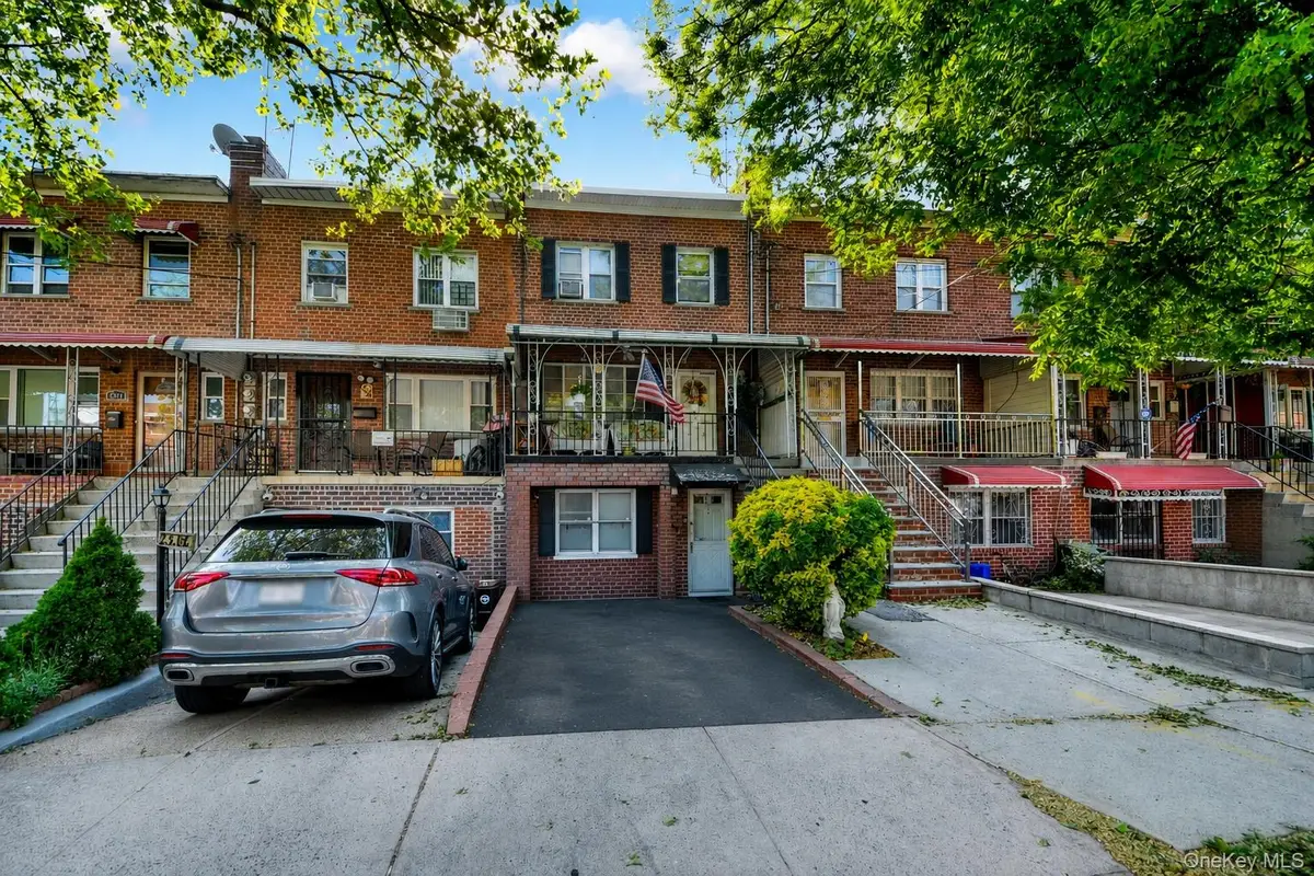 2571 Seymour Avenue, Bronx, NY 10469 - #1