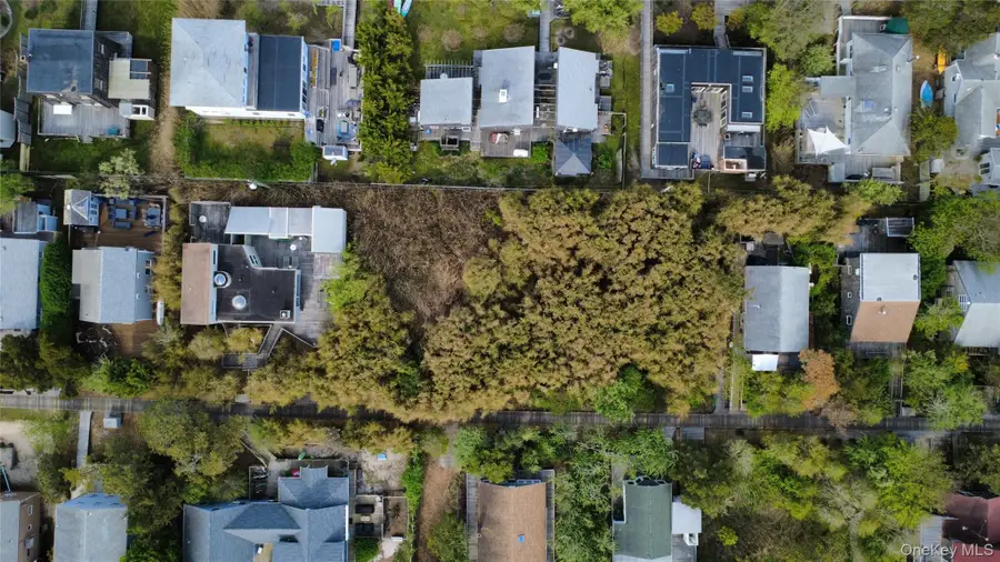 B 5th Avenue, Bay Shore, NY 11706 - #2