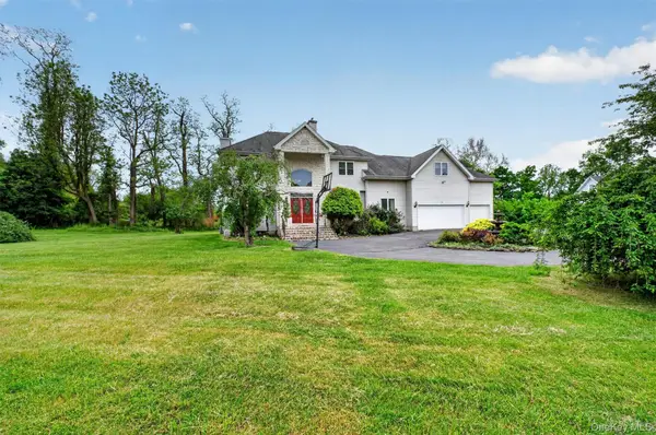 12 Loosestrife Drive, Hopewell Junction, NY 12533