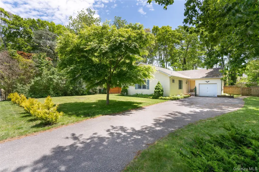 47 Suffolk Road, Hampton Bays, NY 11946 - #2