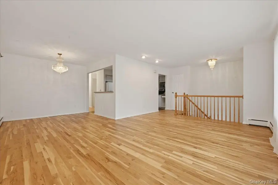 2073 Washington Street, Merrick, NY 11566 - #3