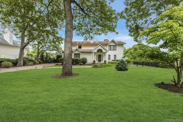 6 Mill Pond Road, Hampton Bays, NY 11946