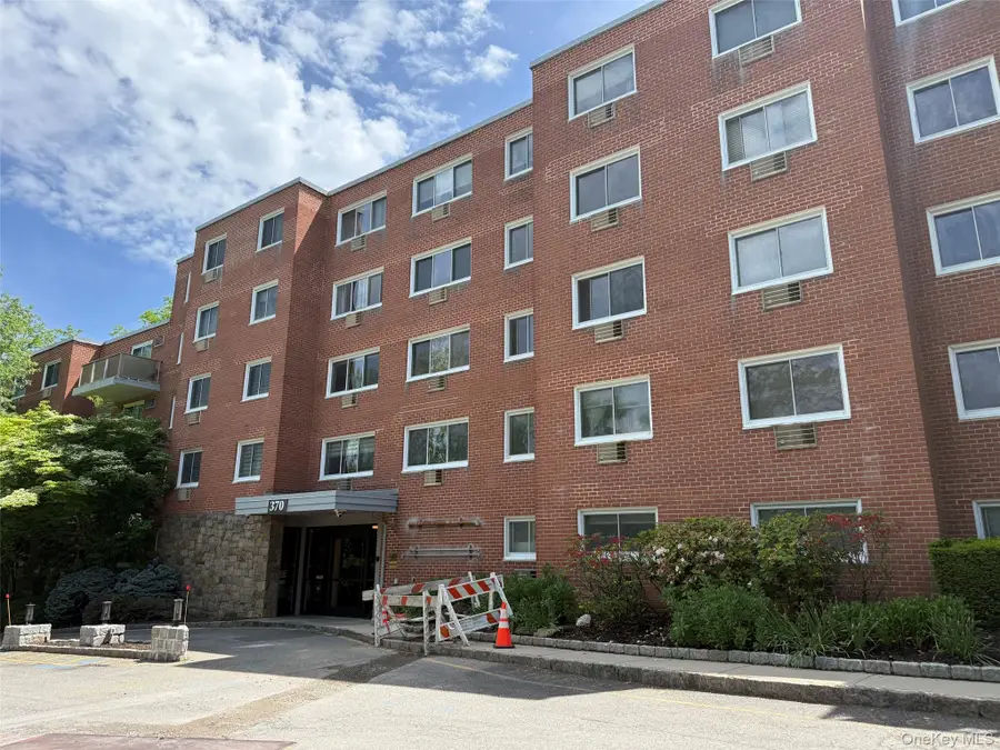 370 Central Park Avenue #2E, Scarsdale, NY 10583 - #3