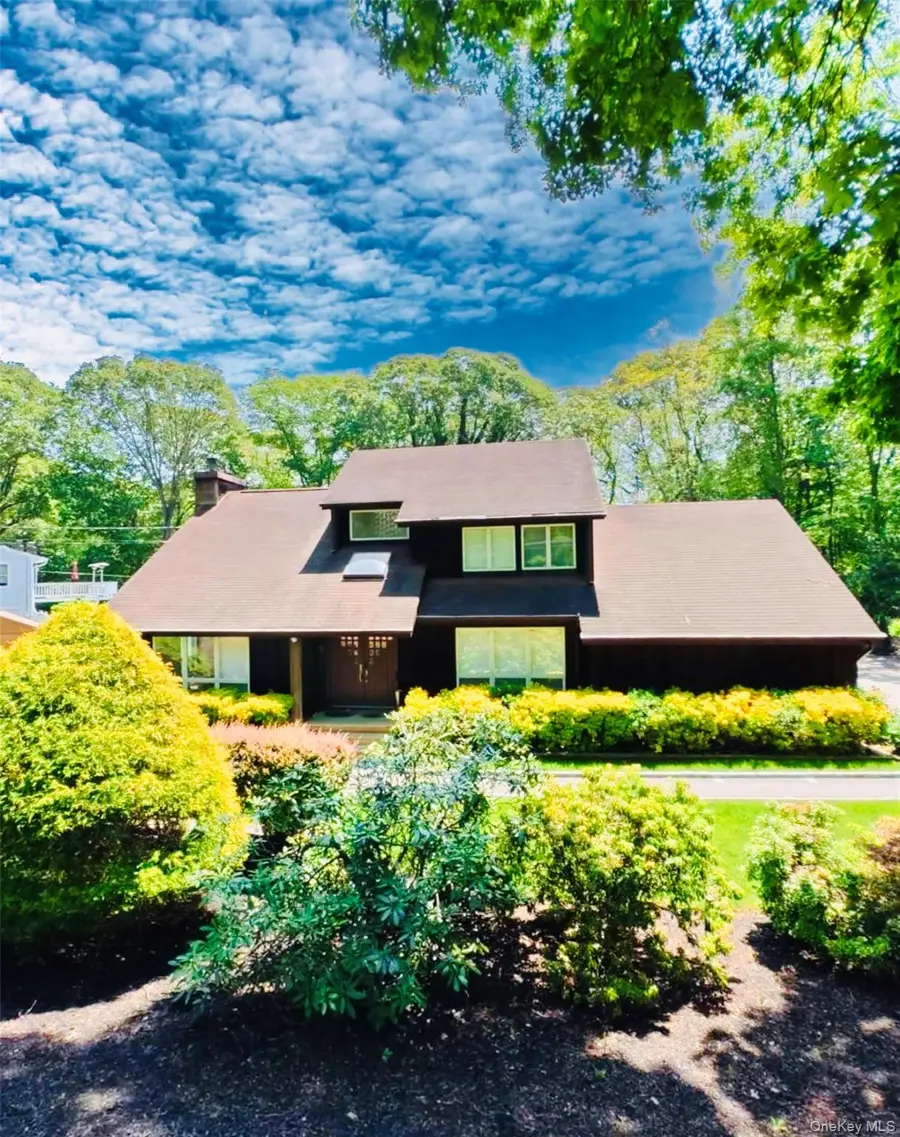 44 Warner Road, Huntington, NY 11743 - #2