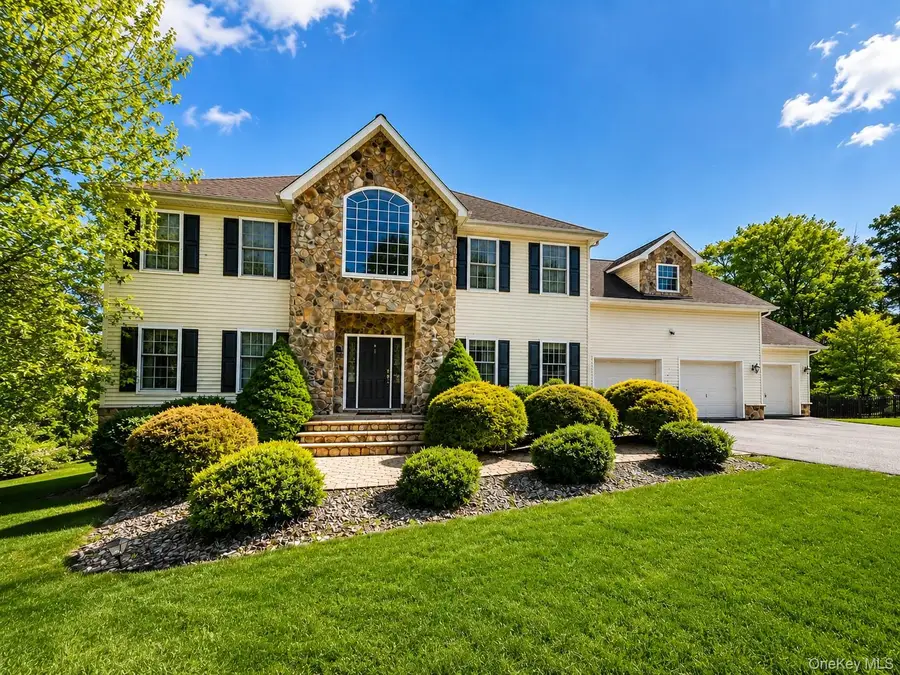 3 Alloway Crescent, Highland Mills, NY 10930 - #2