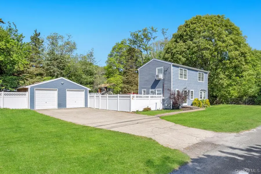 66 Oxhead Road, Centereach, NY 11720 - #3